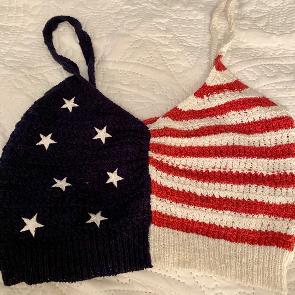 Cute American Eagle patriotic crop top